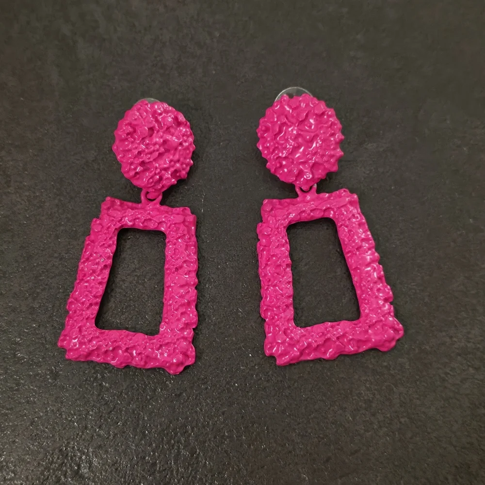 Hot Pink Textured Geometric Statement Dangle Earrings - Picture 1 of 3